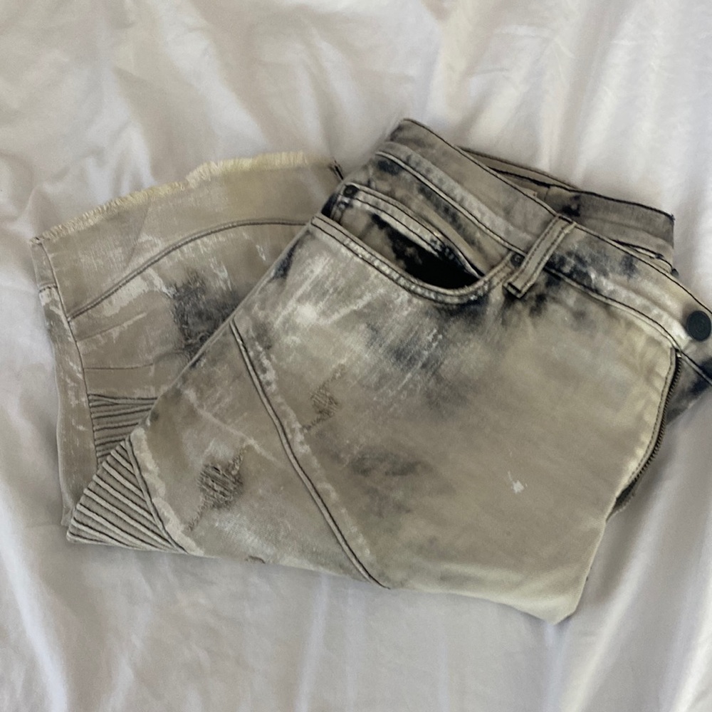 True religion geno relaxed slim distressed shorts size 36